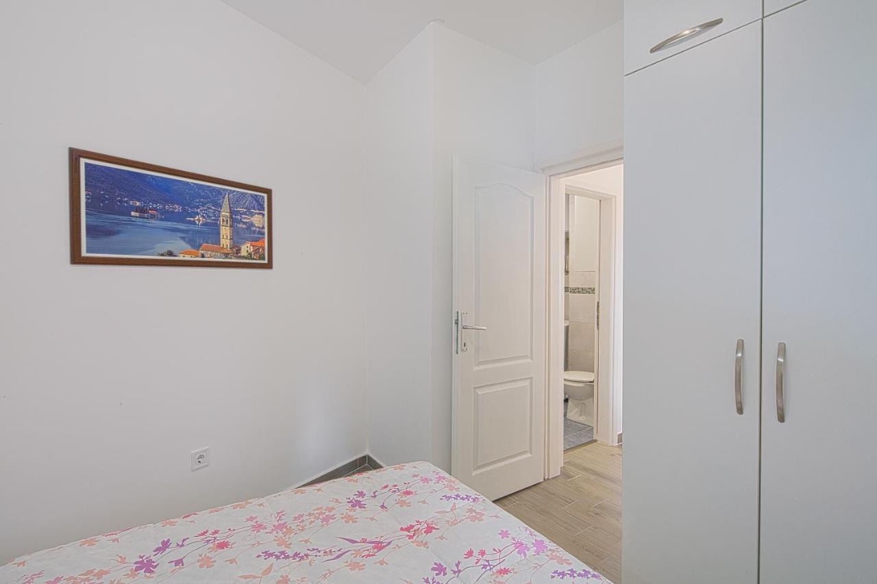 Apartment Kotor Bay Exterior photo